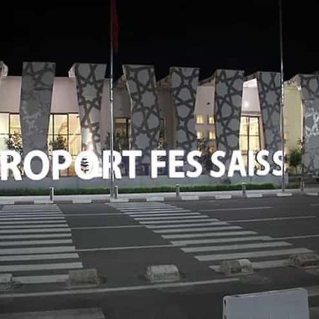 Logement Hotel Et Navette Gratuite Fez Buitenkant foto