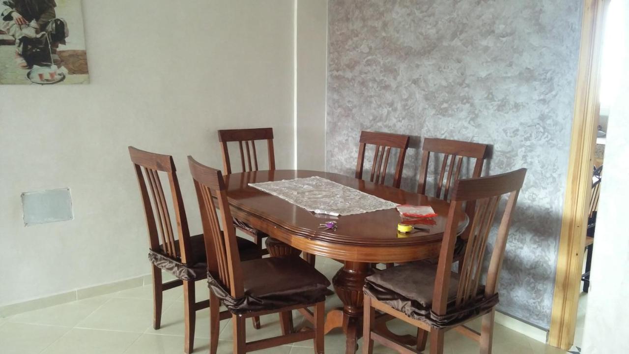 Logement Hotel Et Navette Gratuite Fez Buitenkant foto