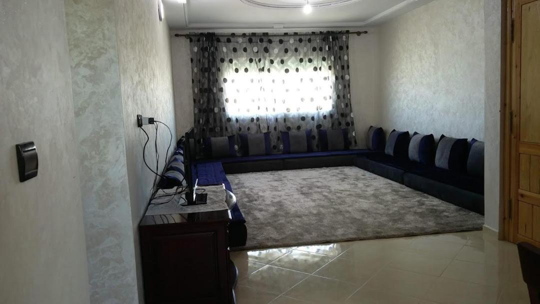 Logement Hotel Et Navette Gratuite Fez Buitenkant foto
