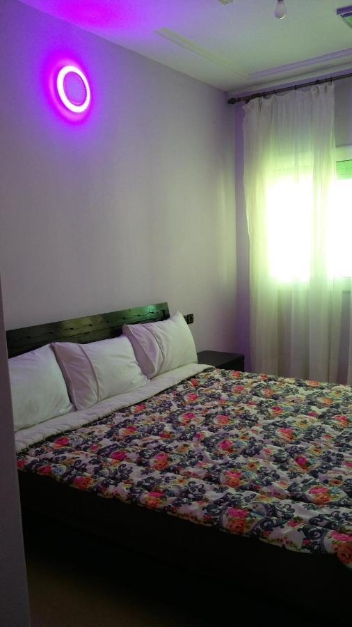 Logement Hotel Et Navette Gratuite Fez Buitenkant foto